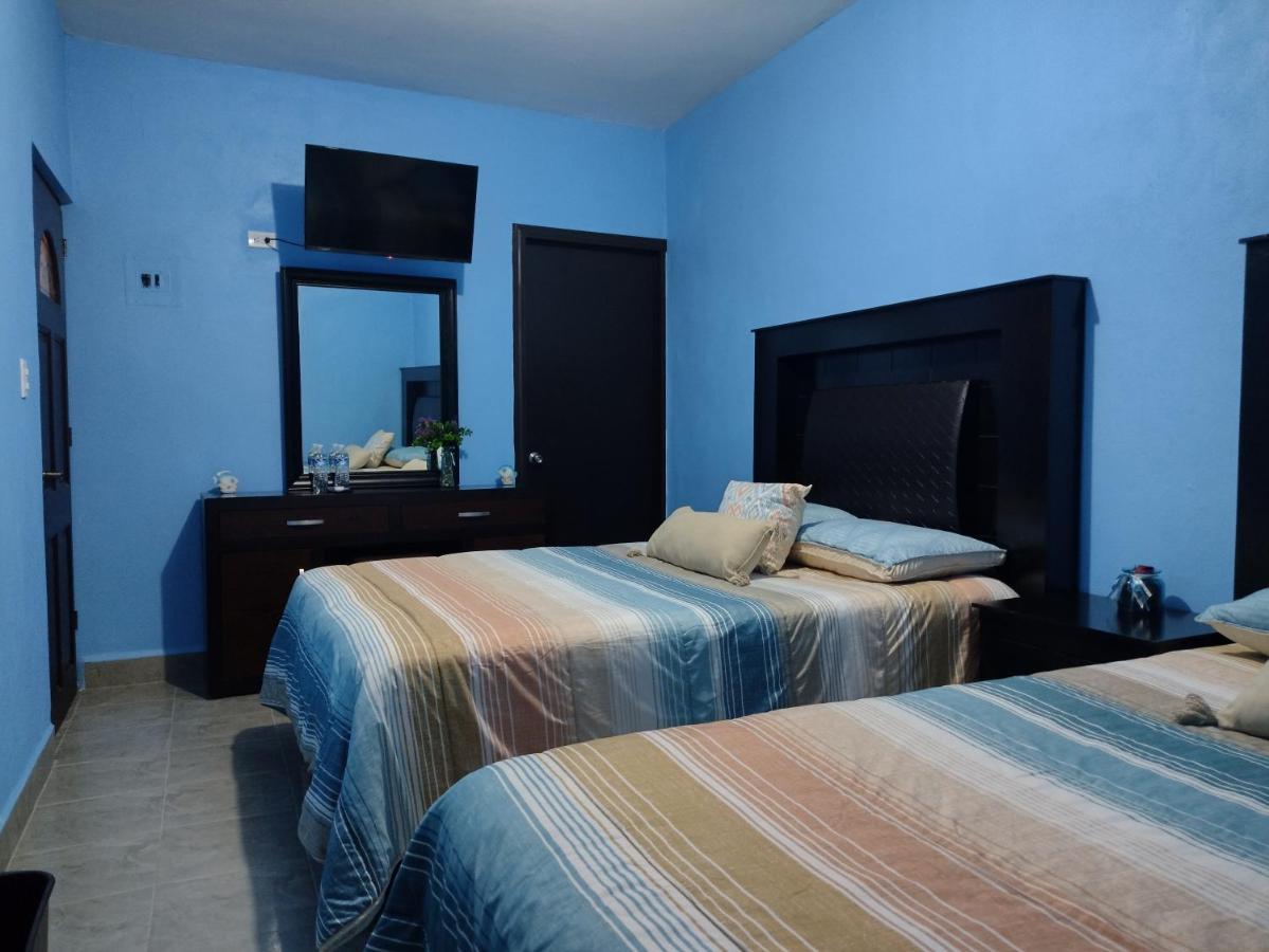 Hotel Prado'S Puerto San Carlos Eksteriør bilde